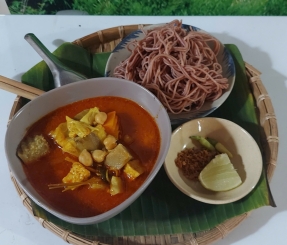 Bún cà ri đậu gà