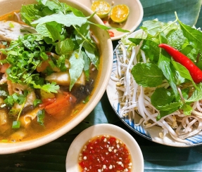 Bún rong biển
